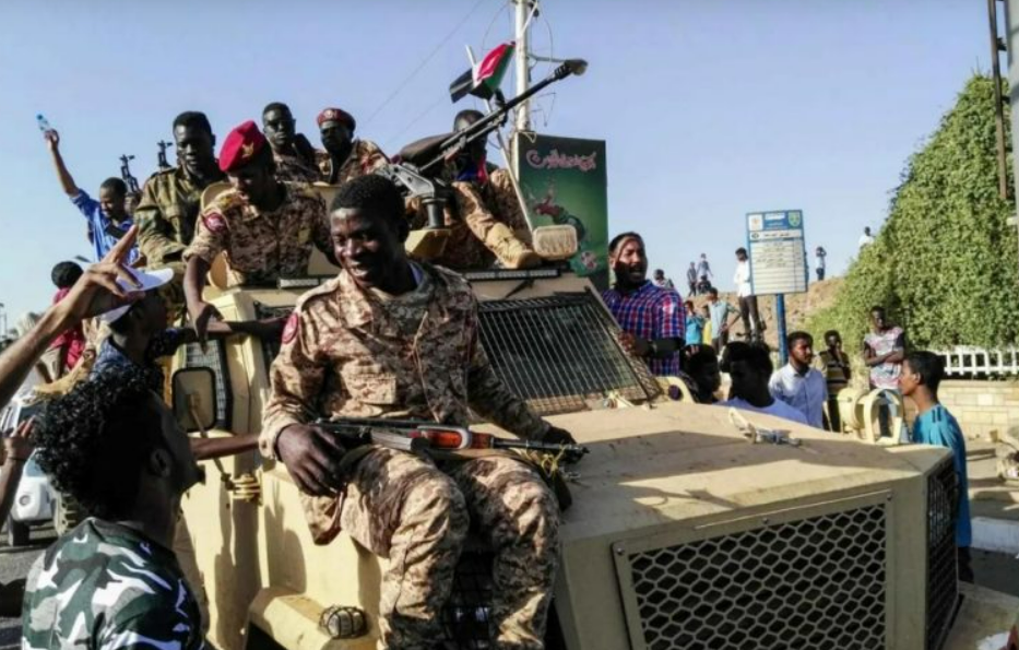 Eritrea Becomes a New Gateway for Supplying Al-Burhan’s Forces with Arms